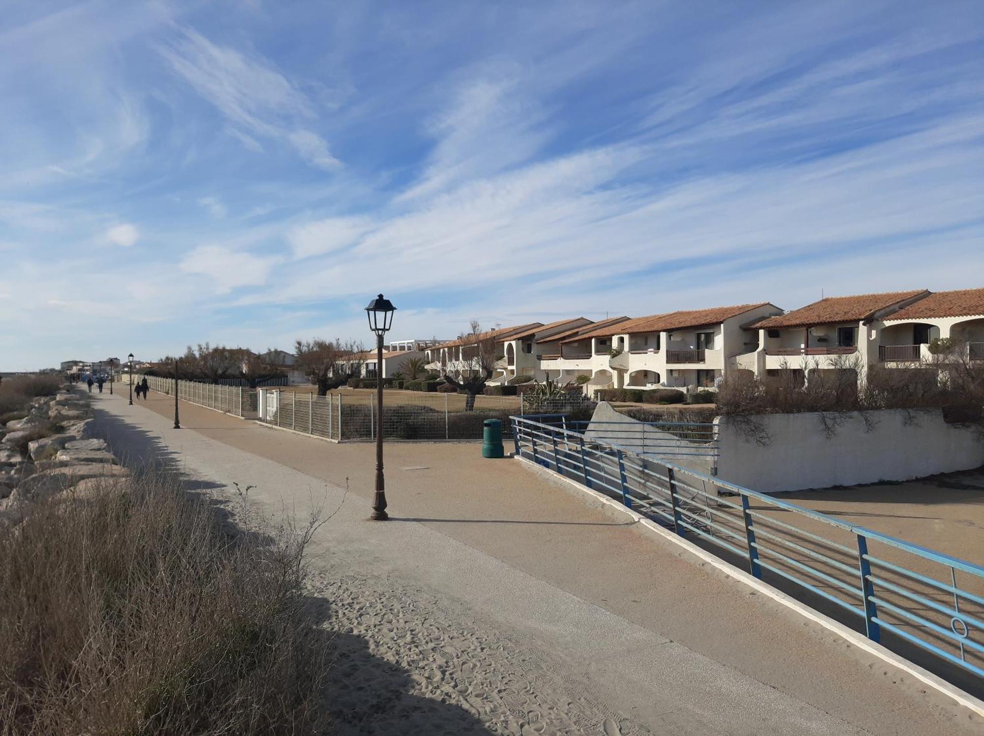 Appartement Front De Mer Avec Vue Et Acces Plage, Сент-Мари-де-ла-Мер Экстерьер фото